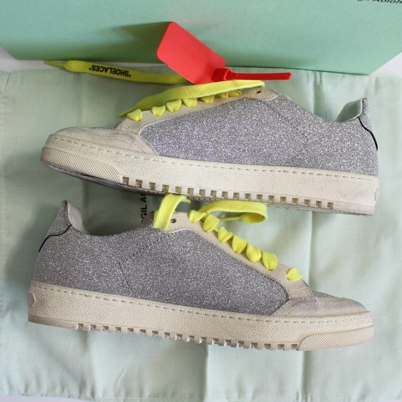 Off-White Glitter Arrow 2.0 Sneaker in Silver & White - Picture 4 of 15